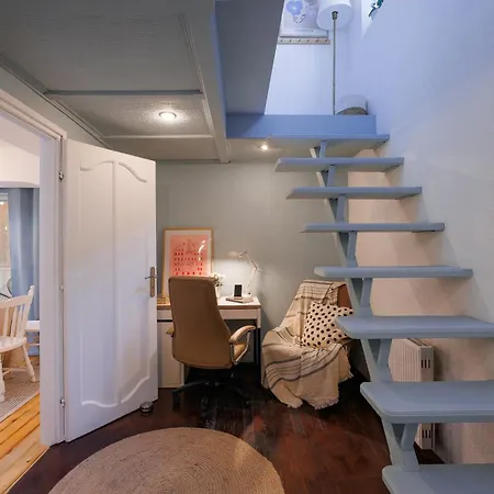 Company Mansion With Cinema & Balcony Old Town *