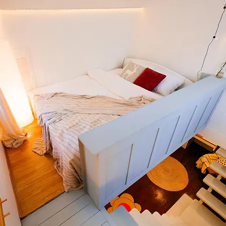 Company Mansion With Cinema & Balcony Old Town Apartament