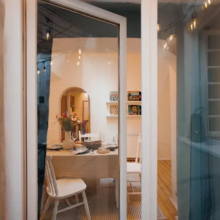 Company Mansion With Cinema & Balcony Old Town Apartament *