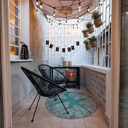 Company Mansion With Cinema & Balcony Old Town *